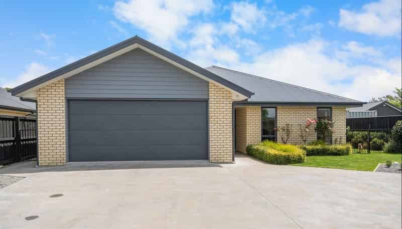 16 Cherry Avenue, Darfield