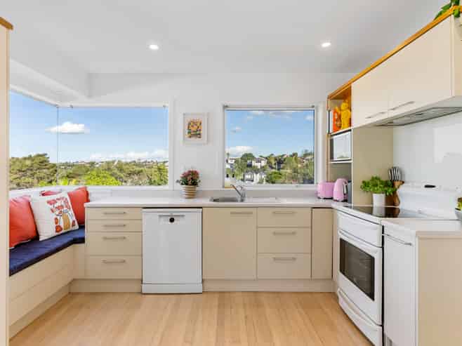 1/10 Hythe Terrace, Mairangi Bay