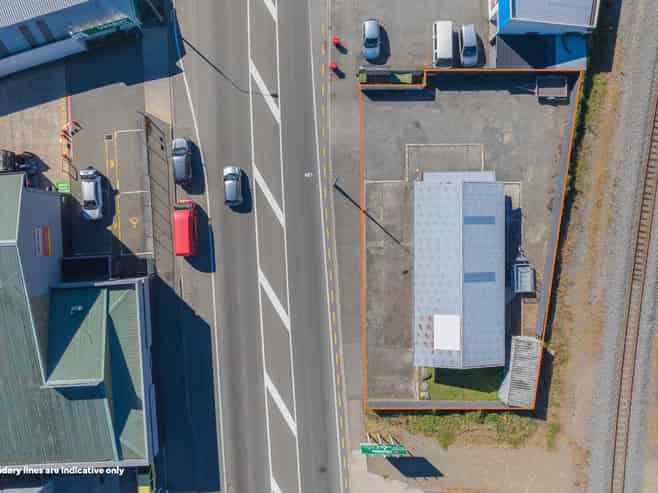 Prime Exposure on Busy Arterial Route