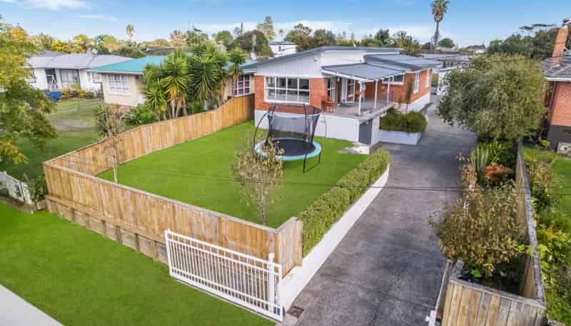 18 Mckean Avenue, Manurewa