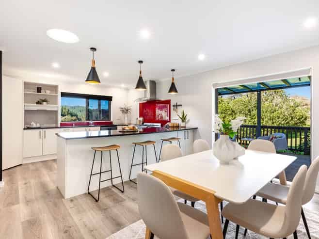 21 McEwen Crescent, RIVERSTONE TERRACES