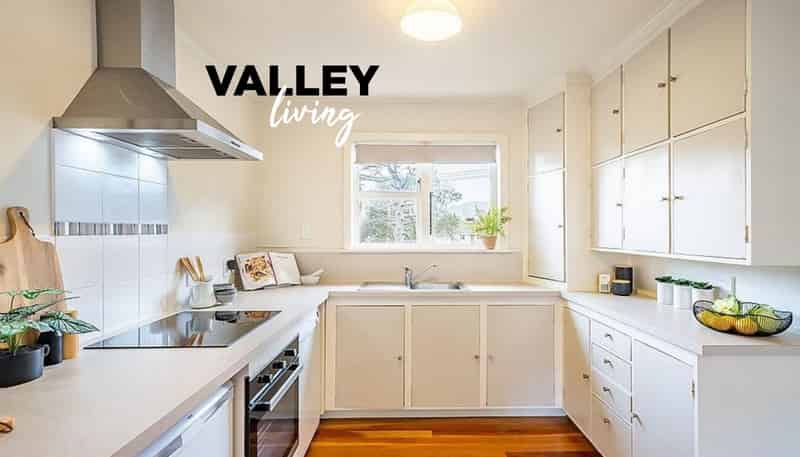 10 James Grove, Stokes Valley