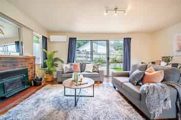 10 James Grove, Stokes Valley