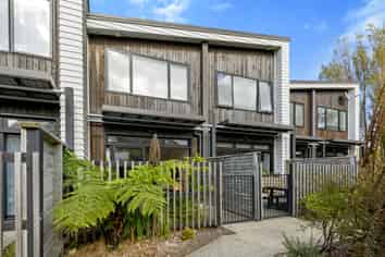 5 Glen Evans Crescent, Fairfield