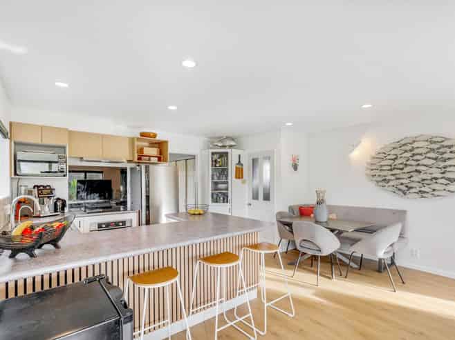 1/369 Whangaparaoa Road, Stanmore Bay