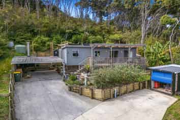 12 Chenery Road, Red Beach
