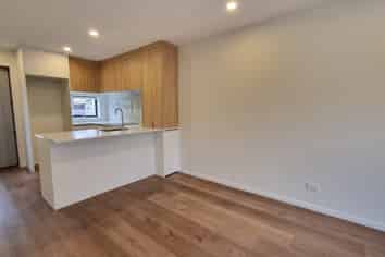 5/476 West Coast Road, Glen Eden