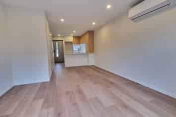5/476 West Coast Road, Glen Eden