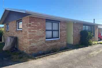 2B/7 High Street West, Waitara