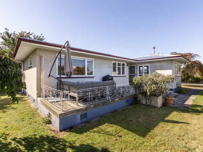 4 Avon Terrace, Taradale