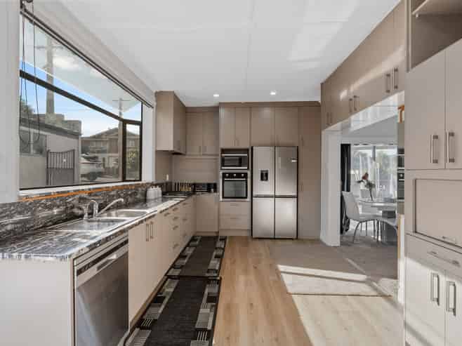 6 & 6A Torquay Street, Abbotsford