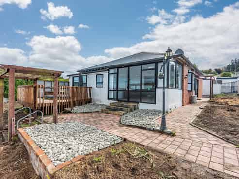 6 & 6A Torquay Street, Abbotsford