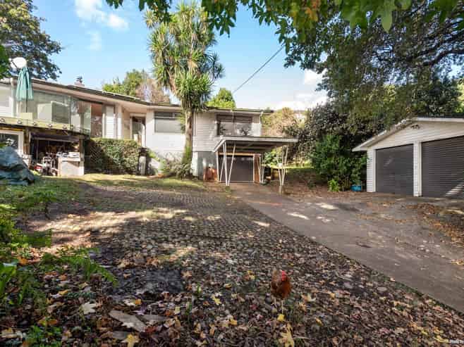 6 Gunson Road, Mount Wellington