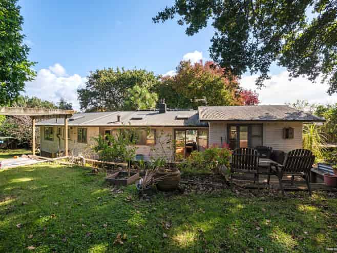 6 Gunson Road, Mount Wellington