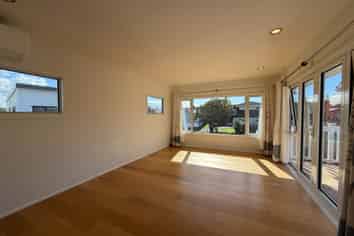 42A Blakeborough Drive, Forrest Hill