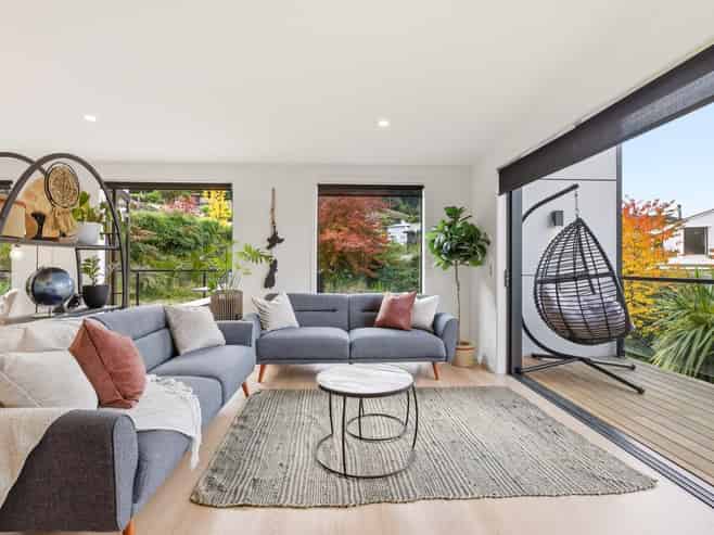 5C Aspen Grove, Fernhill/Sunshine Bay