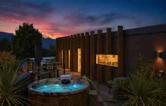 5C Aspen Grove, Fernhill/Sunshine Bay