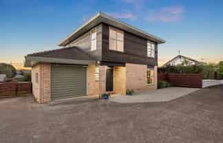159 Chivalry Road, Glenfield