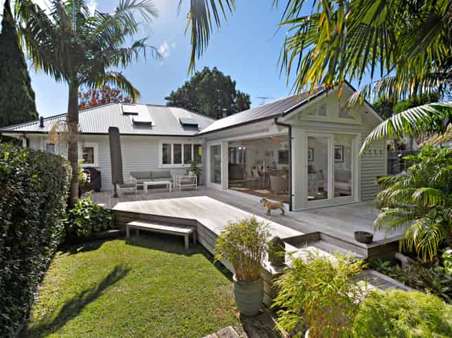 52 Springleigh Avenue, Mount Albert