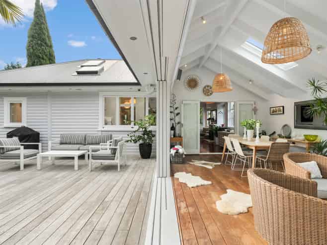 52 Springleigh Avenue, Mount Albert