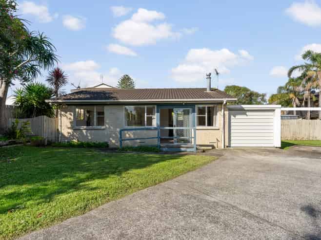 1/576A Weymouth Road, Weymouth
