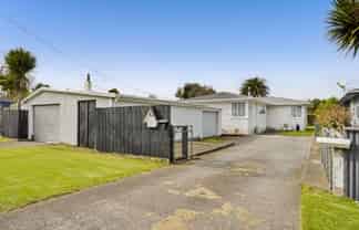 63 Longfellow Road, Opunake