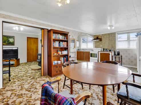 63 Longfellow Road, Opunake