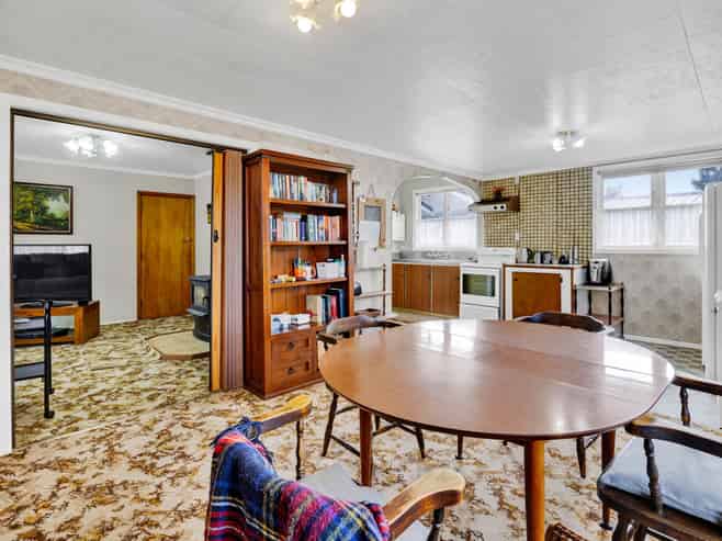 63 Longfellow Road, Opunake