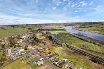 30 Te Puea Avenue, Meremere