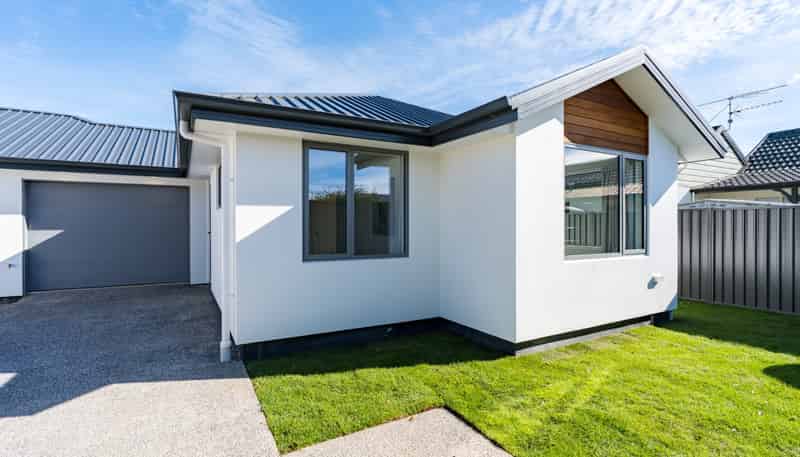 100 A and  Bush Road, Mosgiel