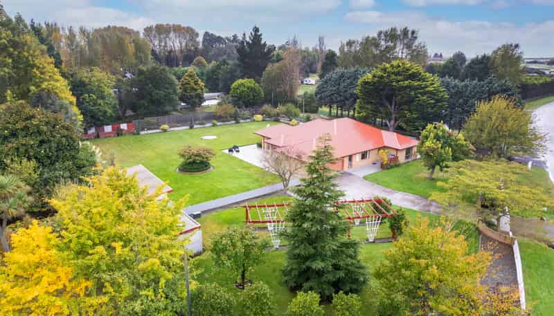 20 Allin Drive, Waikuku Beach