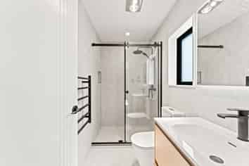 2/44 Drake Street, Howick