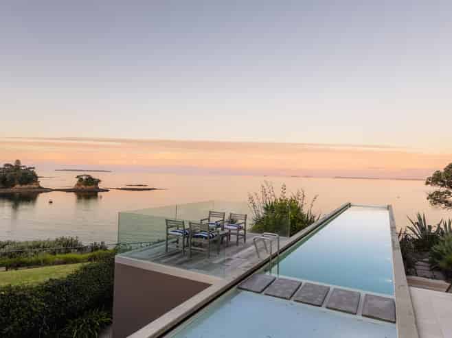 4 Sharon Road, Waiake