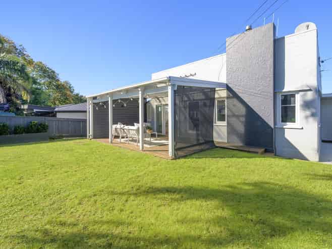 32 Paine Street, Judea
