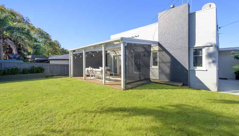 32 Paine Street, Judea
