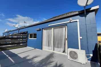 1/8 Straven Road, Riccarton