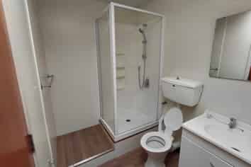 1/8 Straven Road, Riccarton