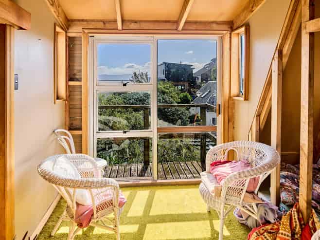 9 Nikau Street, Eastbourne
