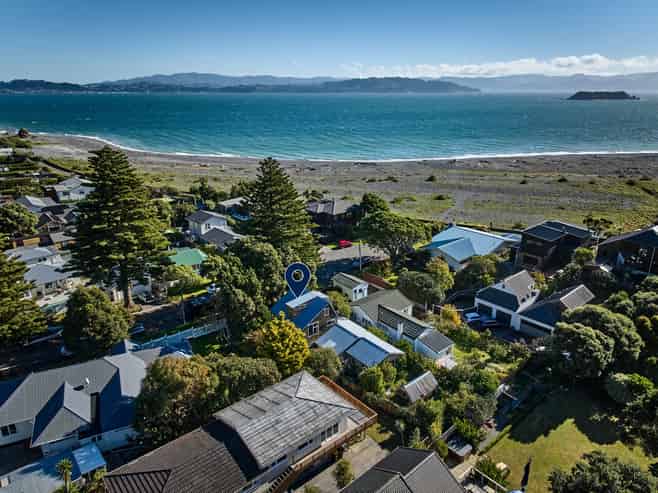 9 Nikau Street, Eastbourne