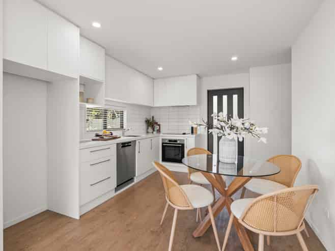 4/15 Whitmore Street, Edgeware