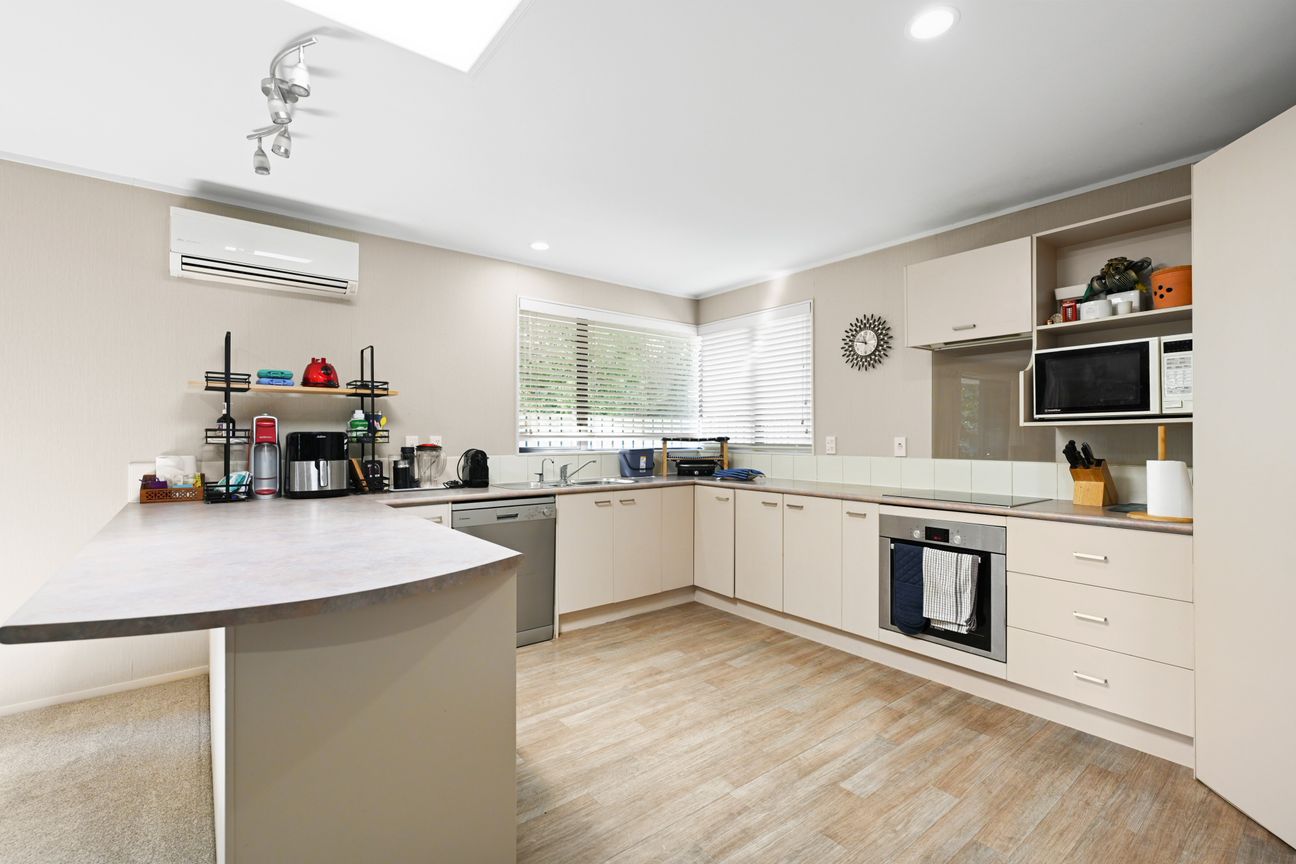 Outstanding Entry-Level Opportunity - Altro