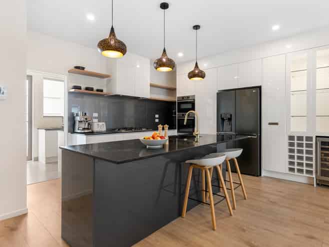 45 Johns Creek Crescent, Silverdale