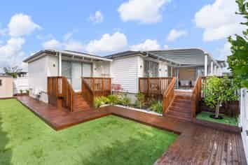 45 Johns Creek Crescent, Silverdale