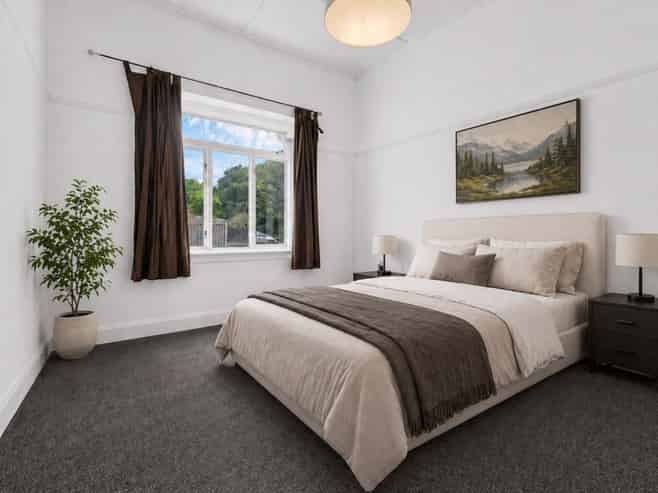 802 New North Road, Mount Albert