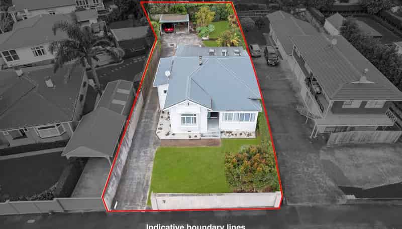802 New North Road, Mount Albert