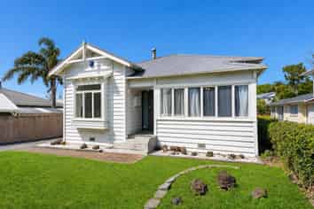 802 New North Road, Mount Albert