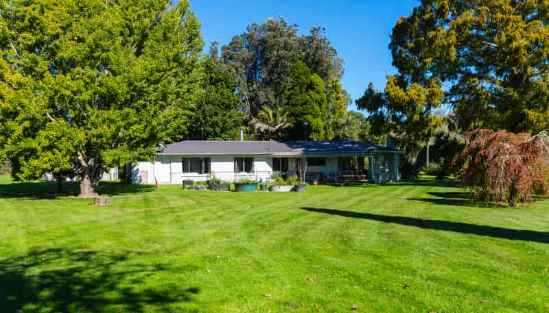 139 Taurau Valley Road, Manutuke