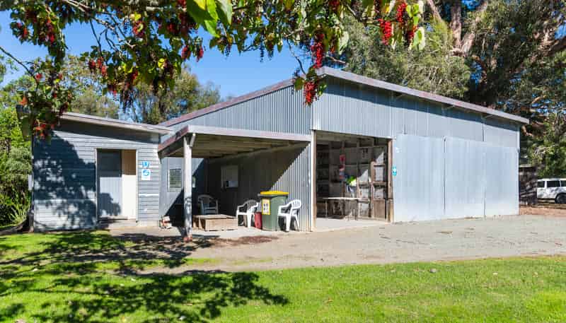 139 Taurau Valley Road, Manutuke