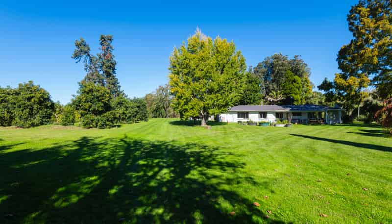 139 Taurau Valley Road, Manutuke
