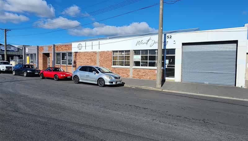  85 Thackeray Street, Waltham